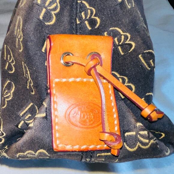 Dooney and Bourke Original Design Shoulder Bag - Monogram Logo - 16" x 9" x 6" - Picture 4 of 14